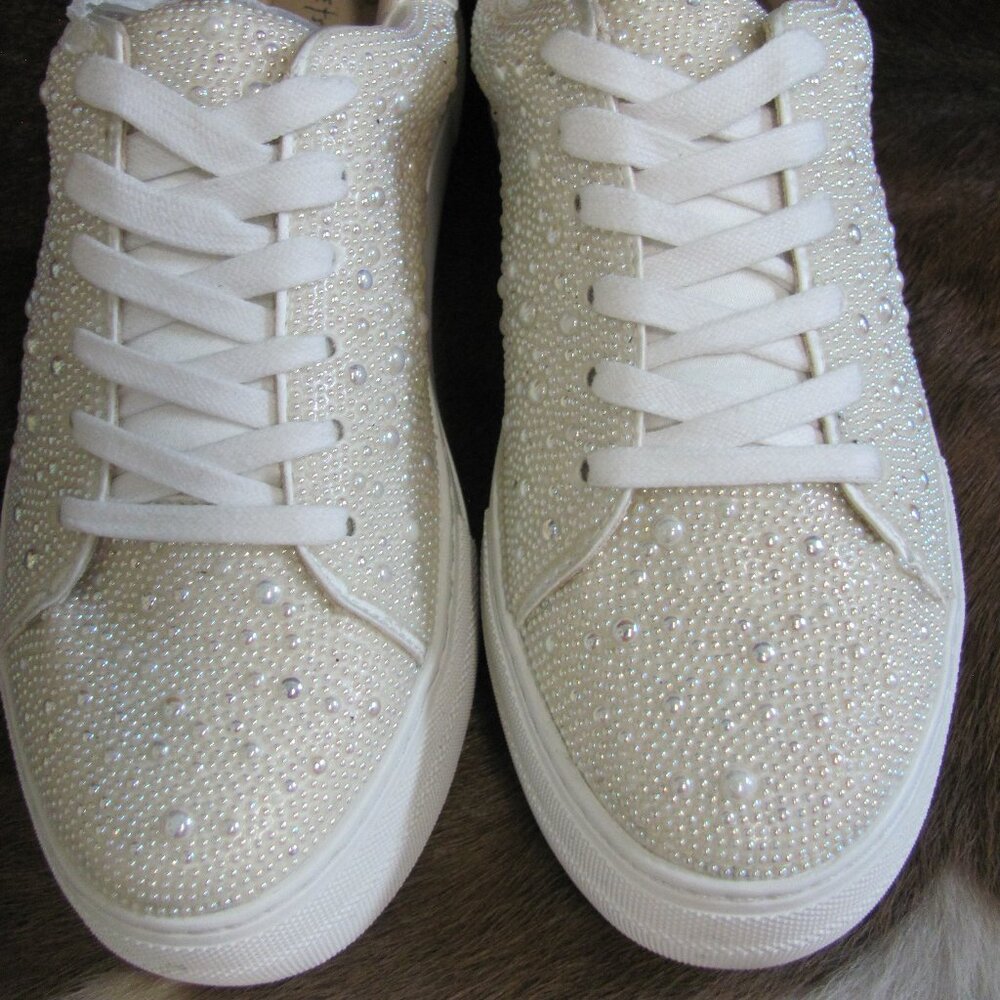BETSEY JOHNSON BEADED SNEAKERS  NEW IN BOX (BOX NOT IN GOOD CONDITION)  SIZE 9.5
